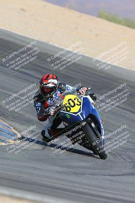 media/Nov-15-2024-CVMA Friday Practice (Fri) [[b142d29251]]/4-Group 4 and Trackday/Session 2 (Turn 10)/